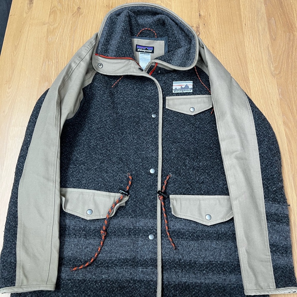 Women’s Patagonia Common Threads Wool/ Canvas Par… - image 1